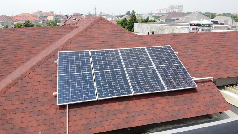 Pemasang solar panel perumahan surabaya