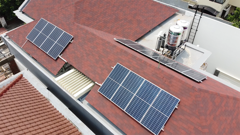 Pemasang solar panel di residential surabaya